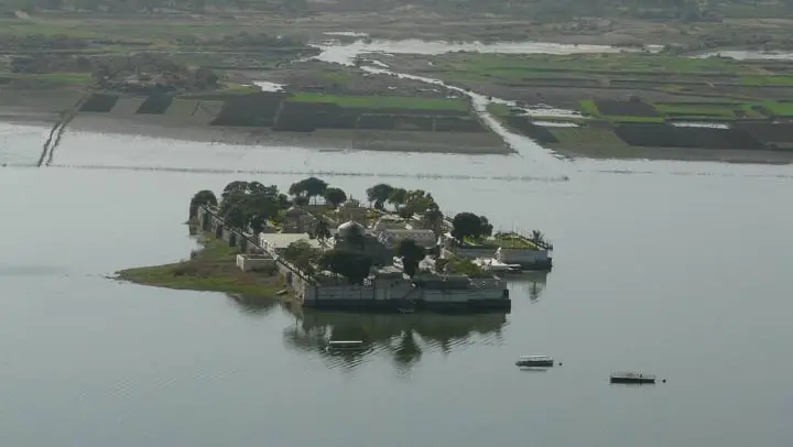 Jag Mandir from above