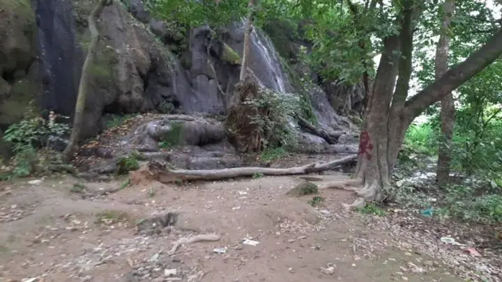 Kundeshwar Ji Mahadev Temple